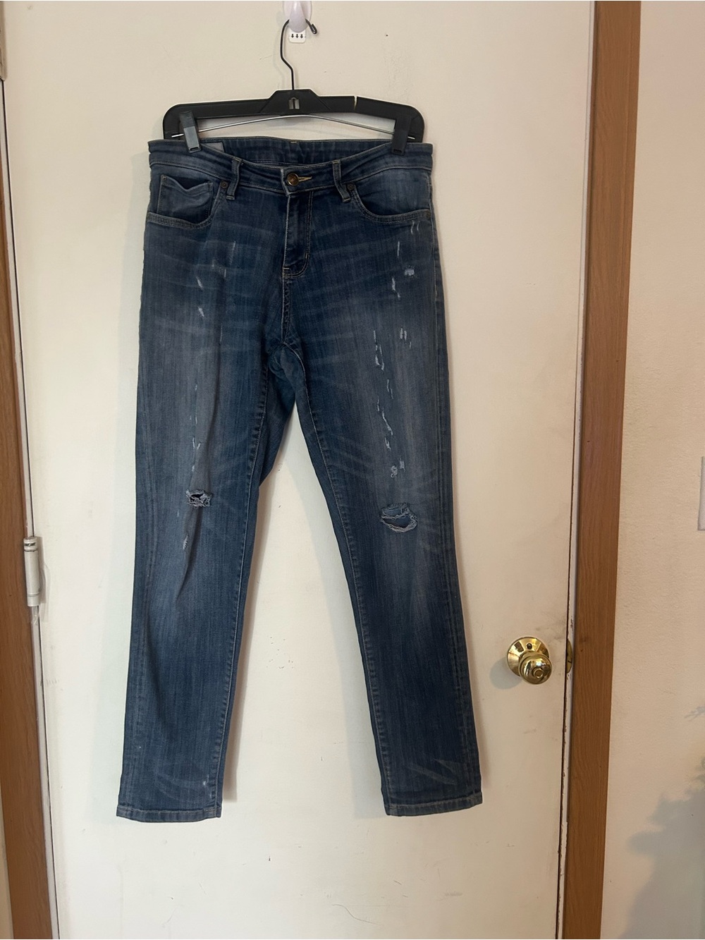 dish relaxed, skinny size 29 ladies denim jeans with distressing